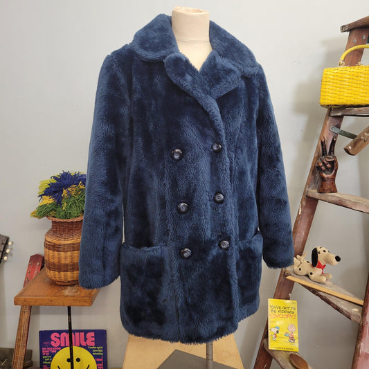 vtg 70s BLUE PLUSH JACKET // vintage white stag large womens deep pile faux fur shaggy big collar retro mod pea coat party girl movie star