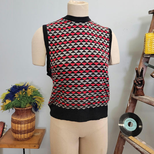 vtg 70s PATTERNED SWEATER VEST // vintage susan ess medium geometric print red black cute cropped sweater mod retro roller disco tv pop art