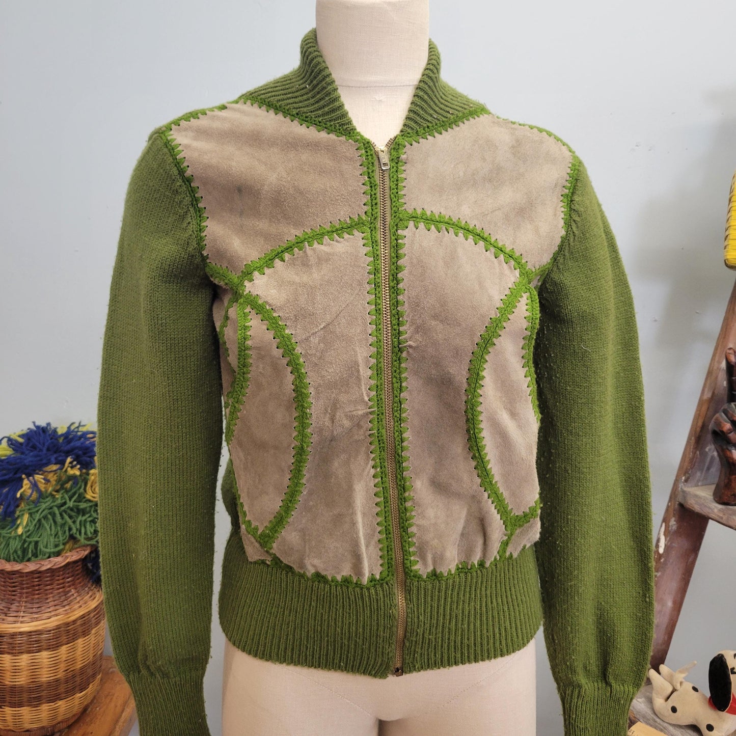 vtg 70s SUEDE KNIT JACKET // vintage medium womens sage green retro hippie boho zip up patchwork stitch cropped leather autumn vibes sweater