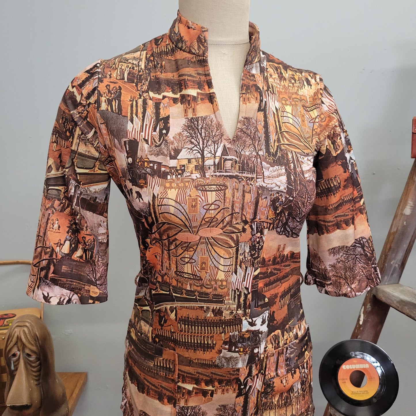 vtg 70s ALL OVER PRINT Top // vintage i.o.u. braxton blouse high collar v neck 3/4 sleeve retro autumn fall fashion hippie mod psychedelic