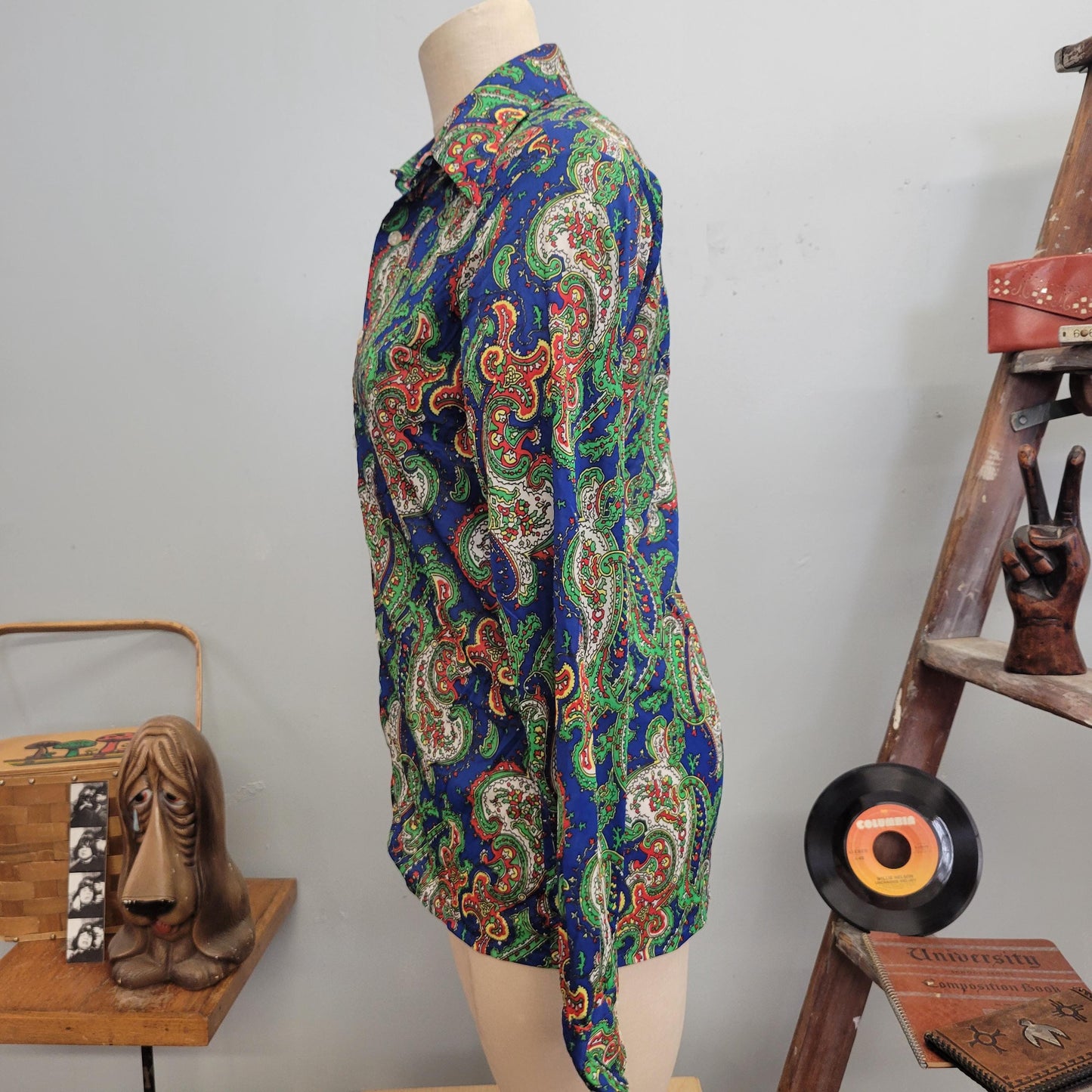 vtg 70s SILKY PSYCHEDELIC TOP // vintage button down medici medium womens abstract pattern pointy collar retro nylon disco hippie mod style