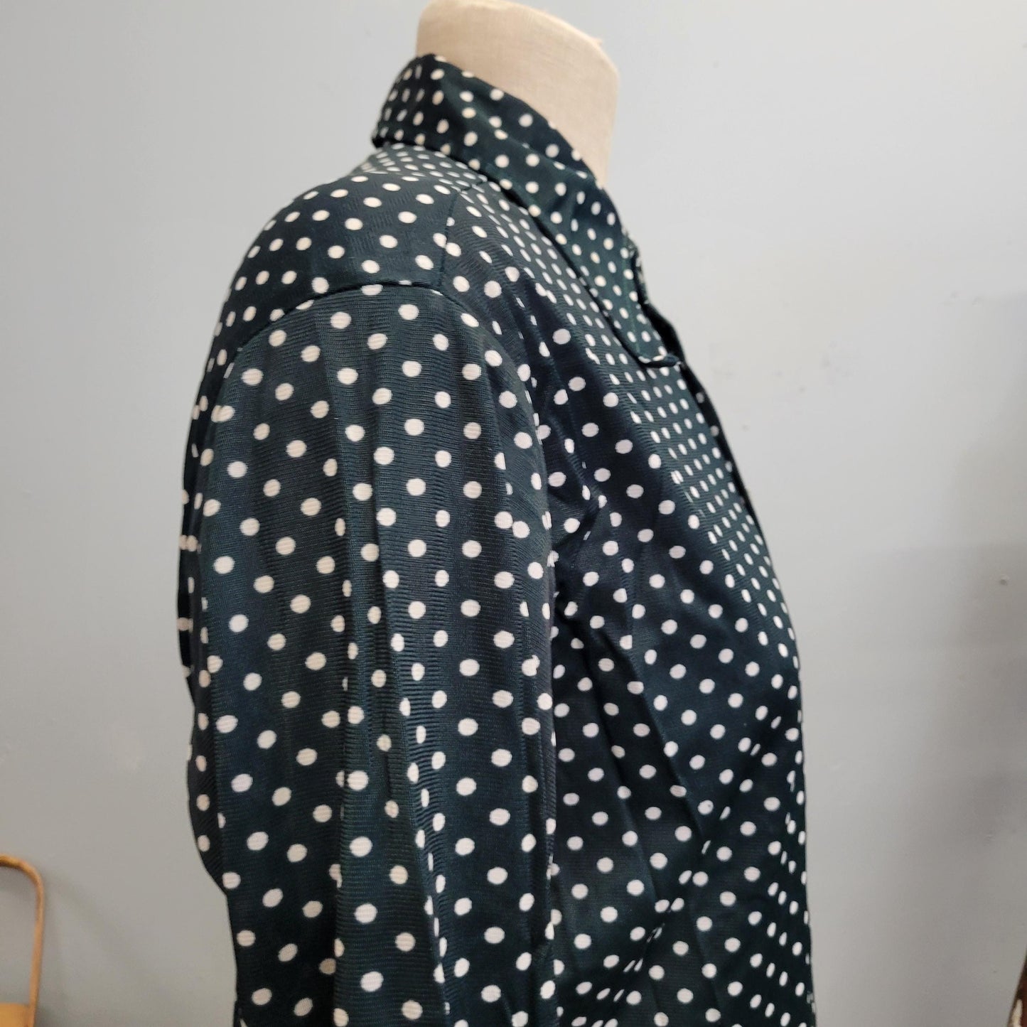 vtg 70s GREEN POLKA DOT top / vintage joel medium button down blouse retro hippie disco pointy collar festive fall autumn winter fashion top