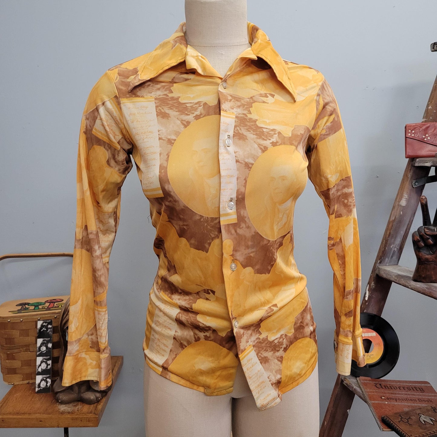 vtg 70s SILKY MONEY TOP // vintage psychedelic sportcrest 16 nylon button up andrew jackson benjamin franklin constitution declaration usa