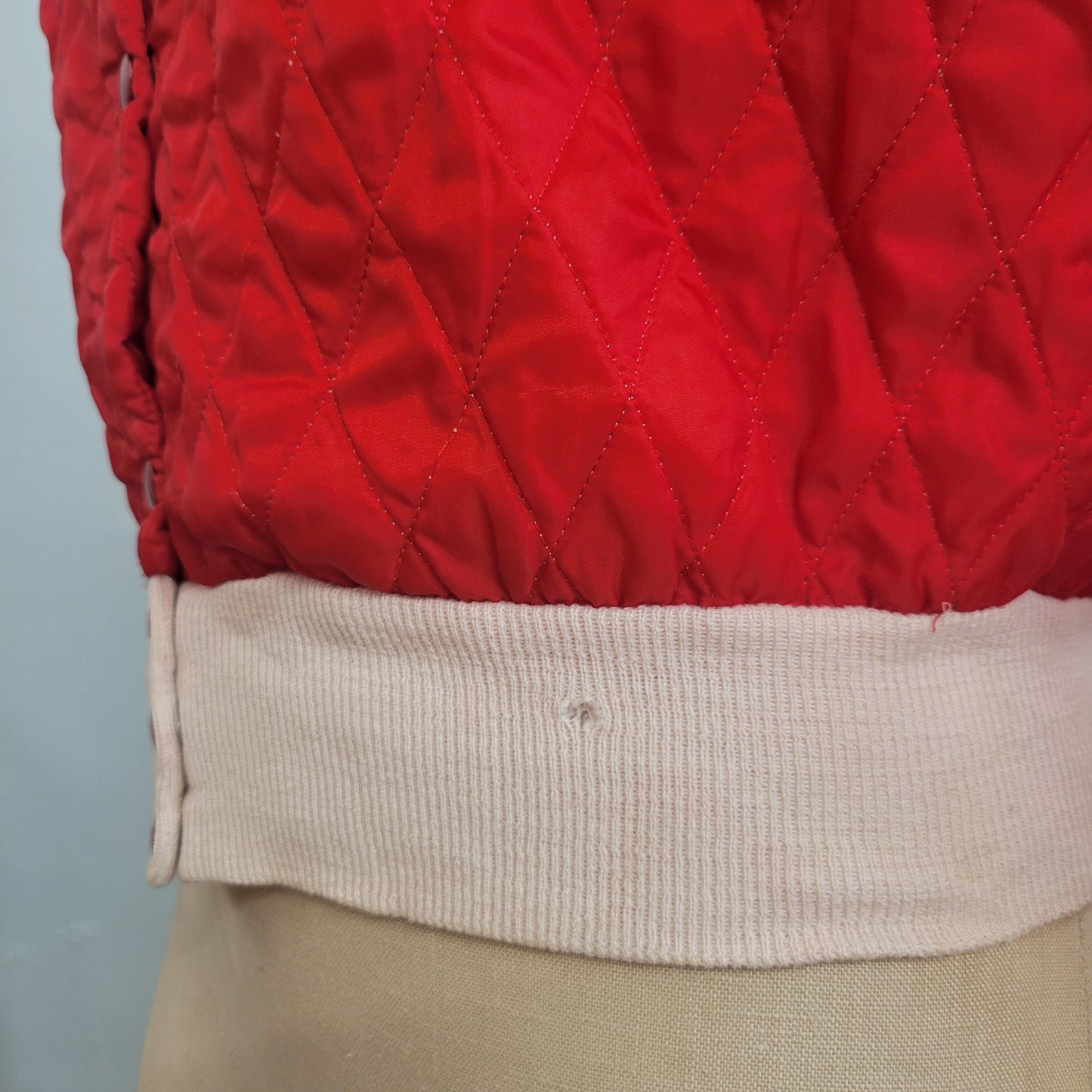 vtg 70s THERMAL RED JACKET // vintage thermorama minnesota small womens waffle weave two tone red white snap up autumn cropped windbreaker
