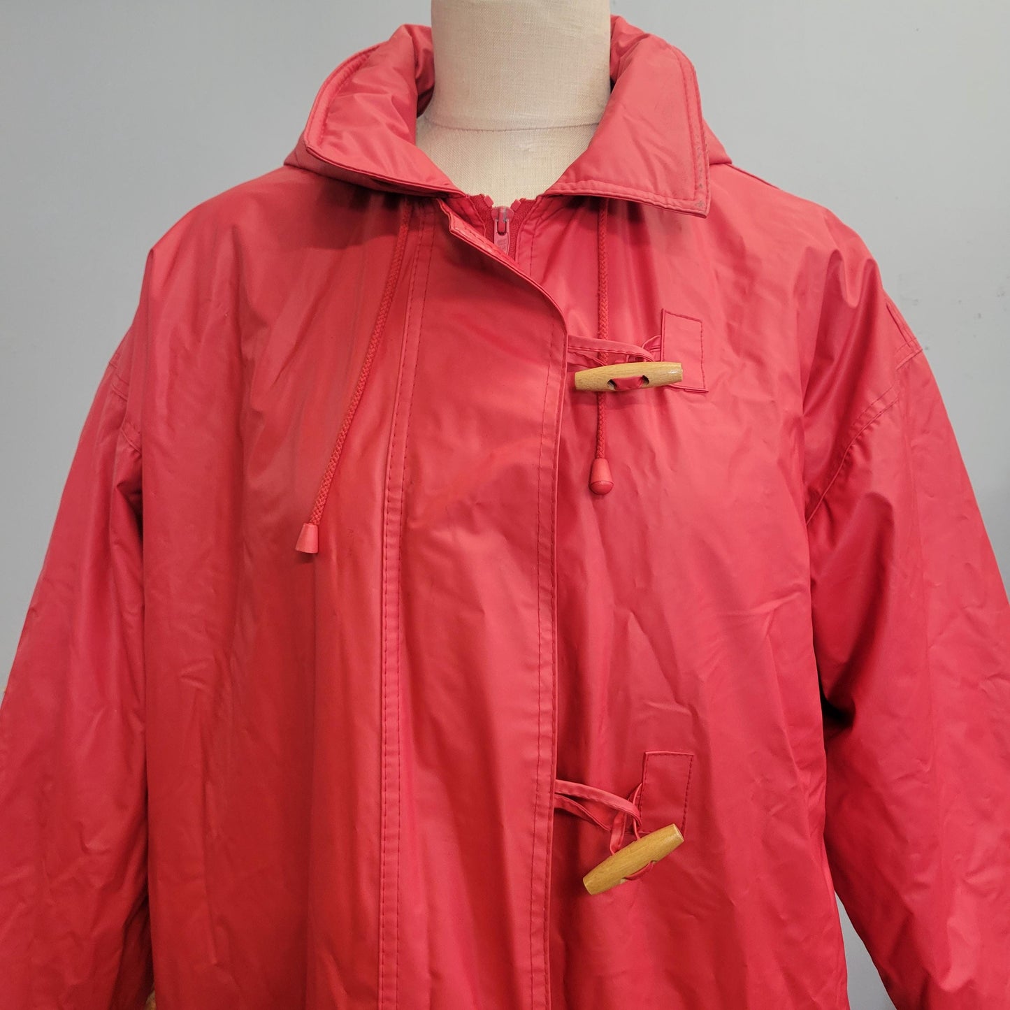 vtg 80s RED PVC JACKET // vintage jg hook raincoat x large womens plaid lined hoodie toggle button vinyl retro hooded rain jacket wet look