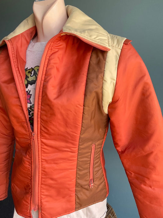 vtg 70s RETRO COLOR WAY Puffer // vintage striped vinyl puffer jacket Activa medium womens quilted snow ski jacket kelso that 70s show mod