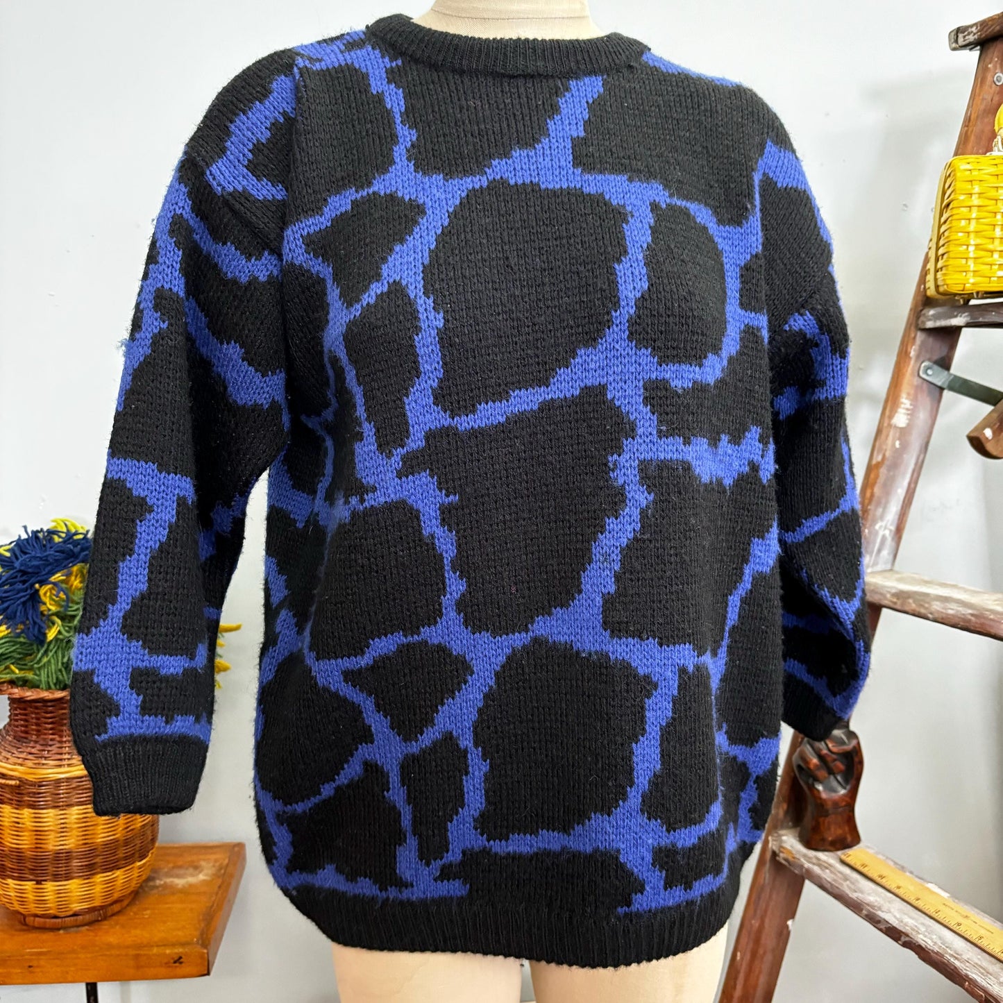 vtg 80s ESPRIT ABSTRACT SWEATER // vintage small oversized womens  jaguar animal print abstract long slouchy purple black wool acrylic fall