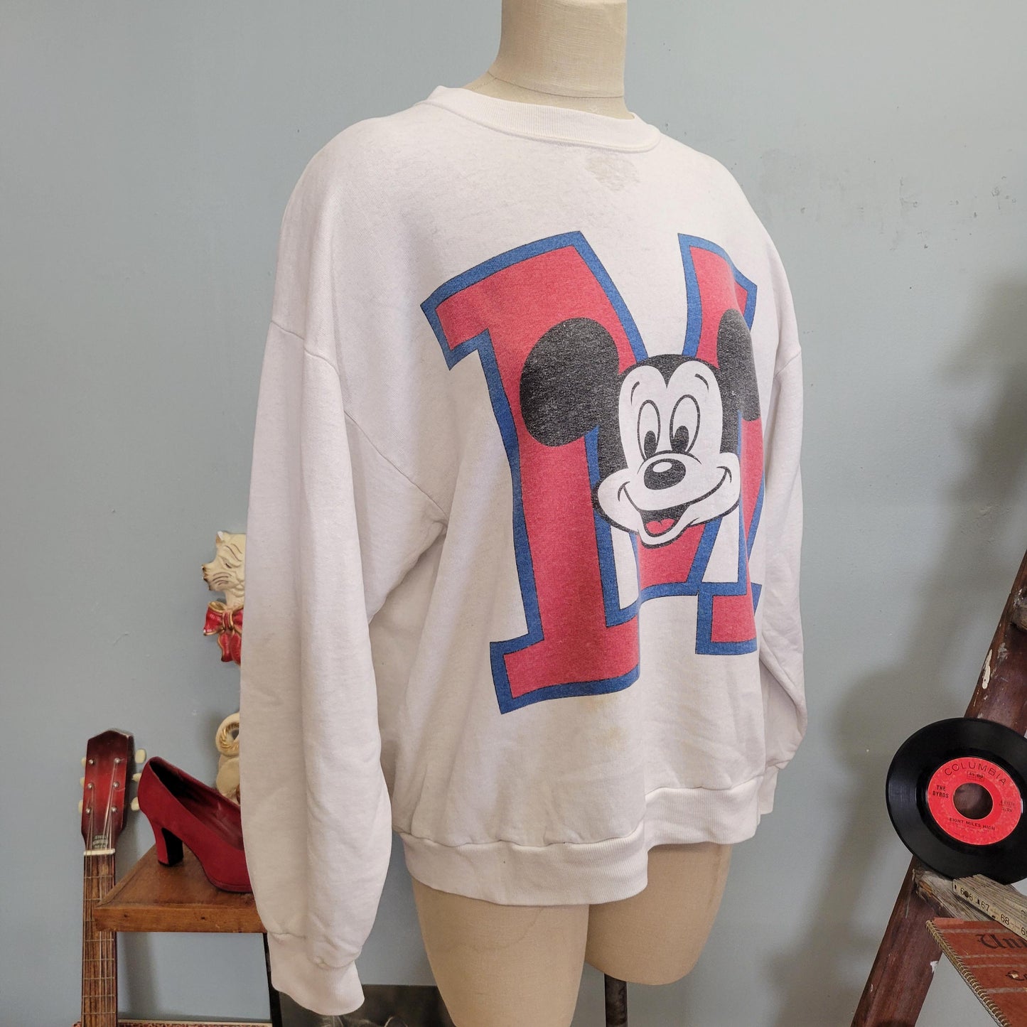 vtg 80s MICKEY MOUSE SWEATSHIRT // vintage disney designs crewneck xl oversized slouchy cozy casual comfy autumn disney college style school