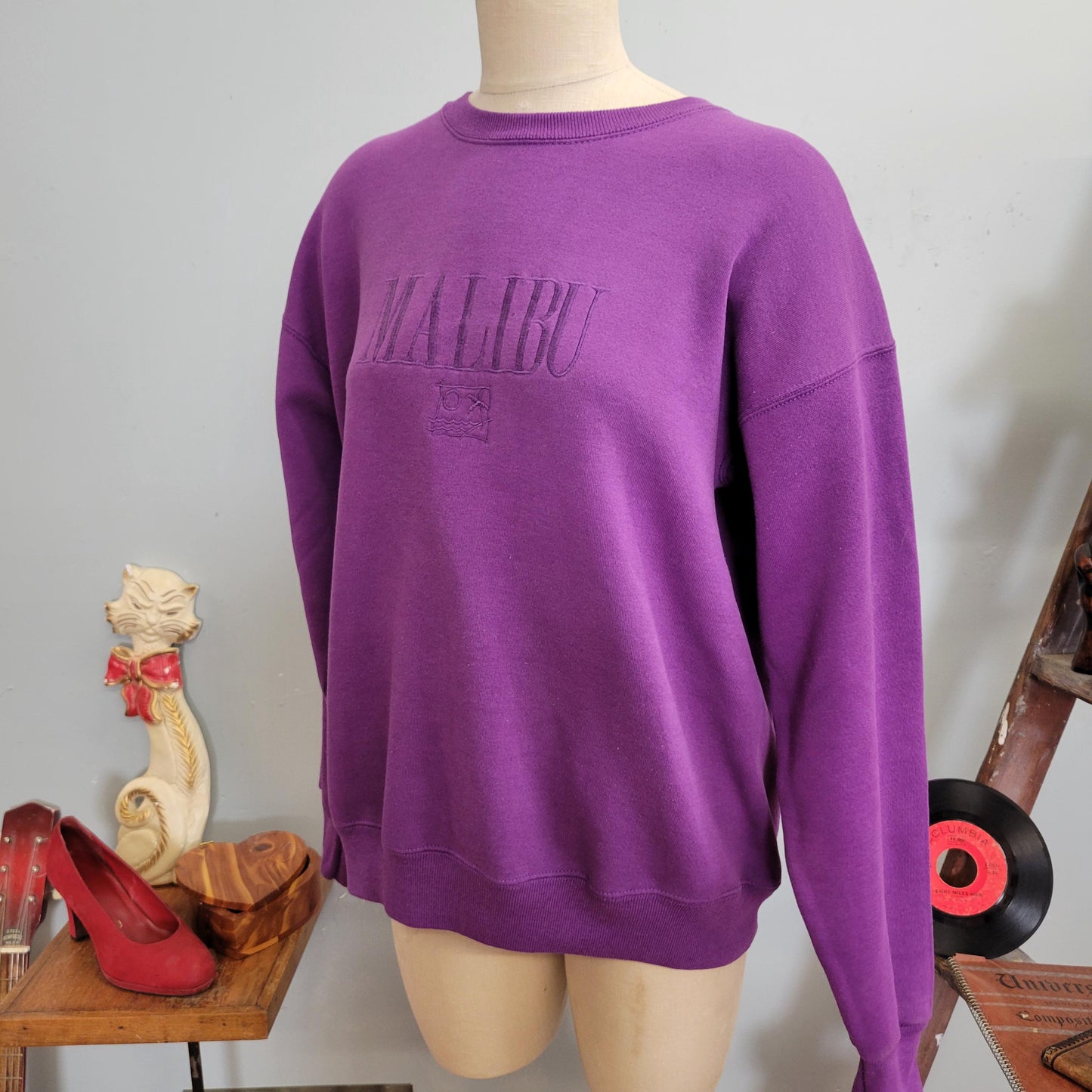 vtg 80s MALIBU CREWNECK SWEATSHIRT // vintage lee heavyweight ladies xl bright purple autumn vibes embroidered california girl 90210 l.a.