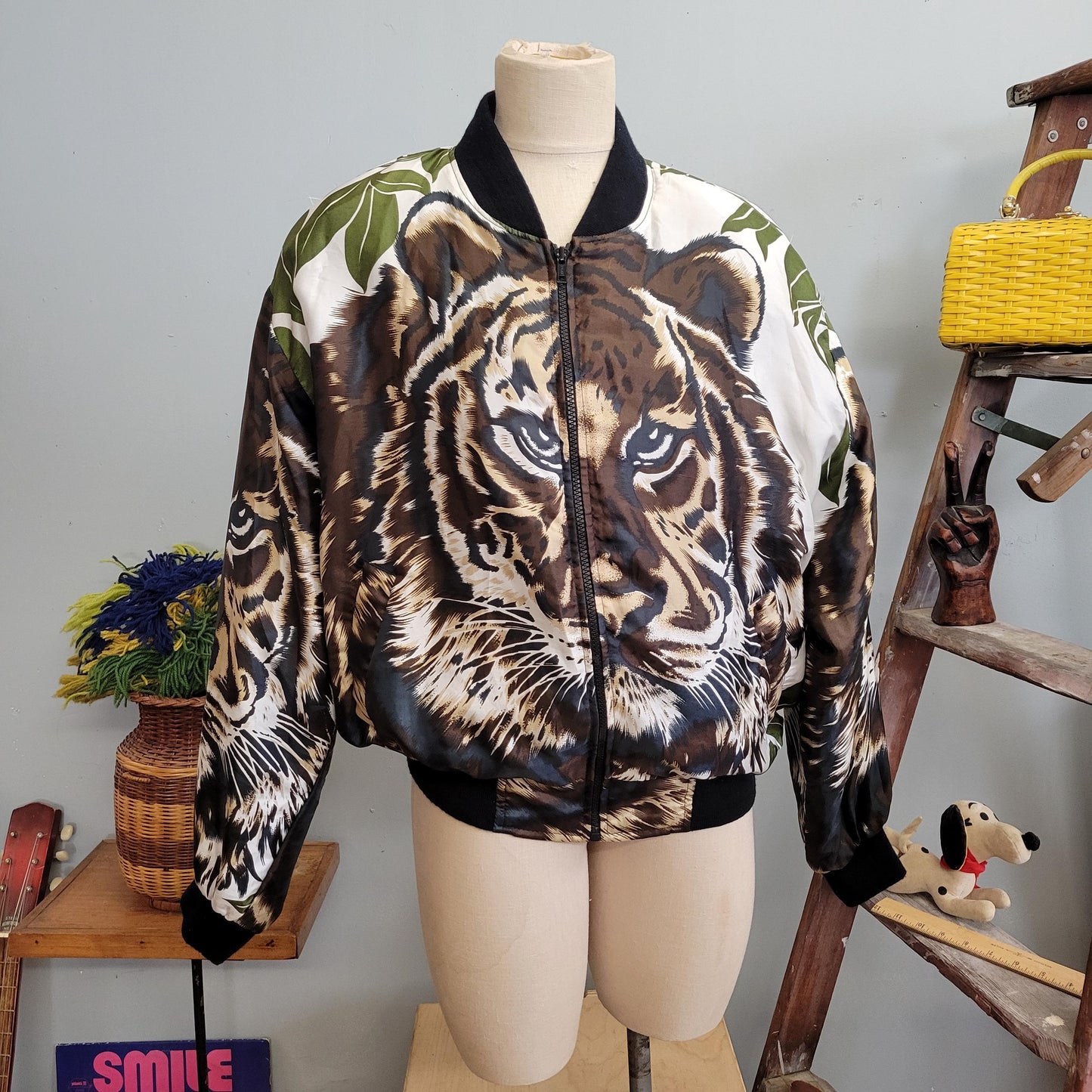 vtg 80s SNOW TIGER BOMBER Jacket // vintage double side xl animal print zip up autumn casual parka windbreaker jaguar wild animal tiger king