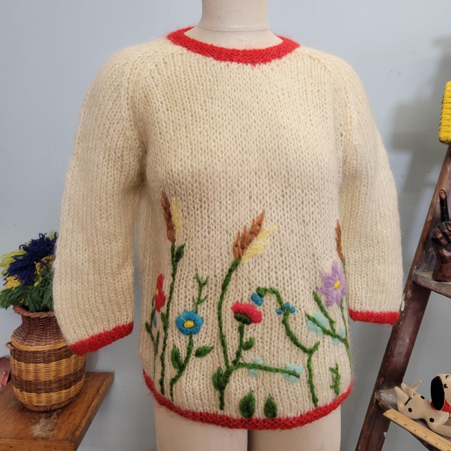 vtg 60s MOHAIR FLOWER SWEATER // vintage handmade rosanna women’s small cropped chunky knit shaggy fuzzy mcm 50s style autum preppy casual