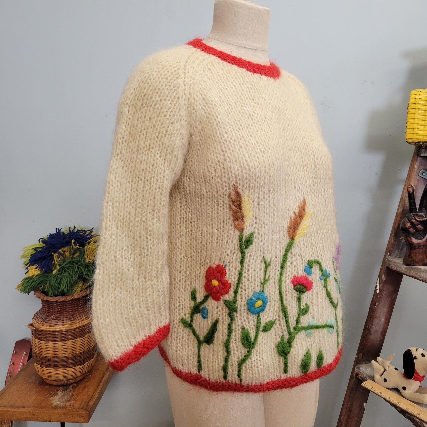 vtg 60s MOHAIR FLOWER SWEATER // vintage handmade rosanna women’s small cropped chunky knit shaggy fuzzy mcm 50s style autum preppy casual