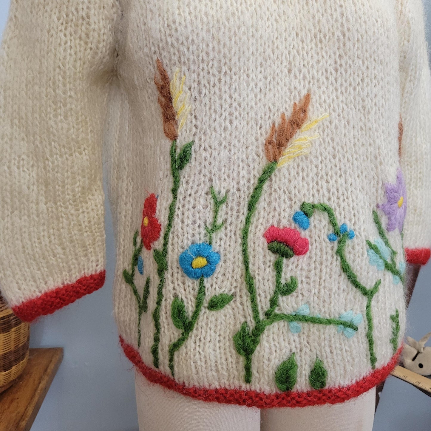 vtg 60s MOHAIR FLOWER SWEATER // vintage handmade rosanna women’s small cropped chunky knit shaggy fuzzy mcm 50s style autum preppy casual