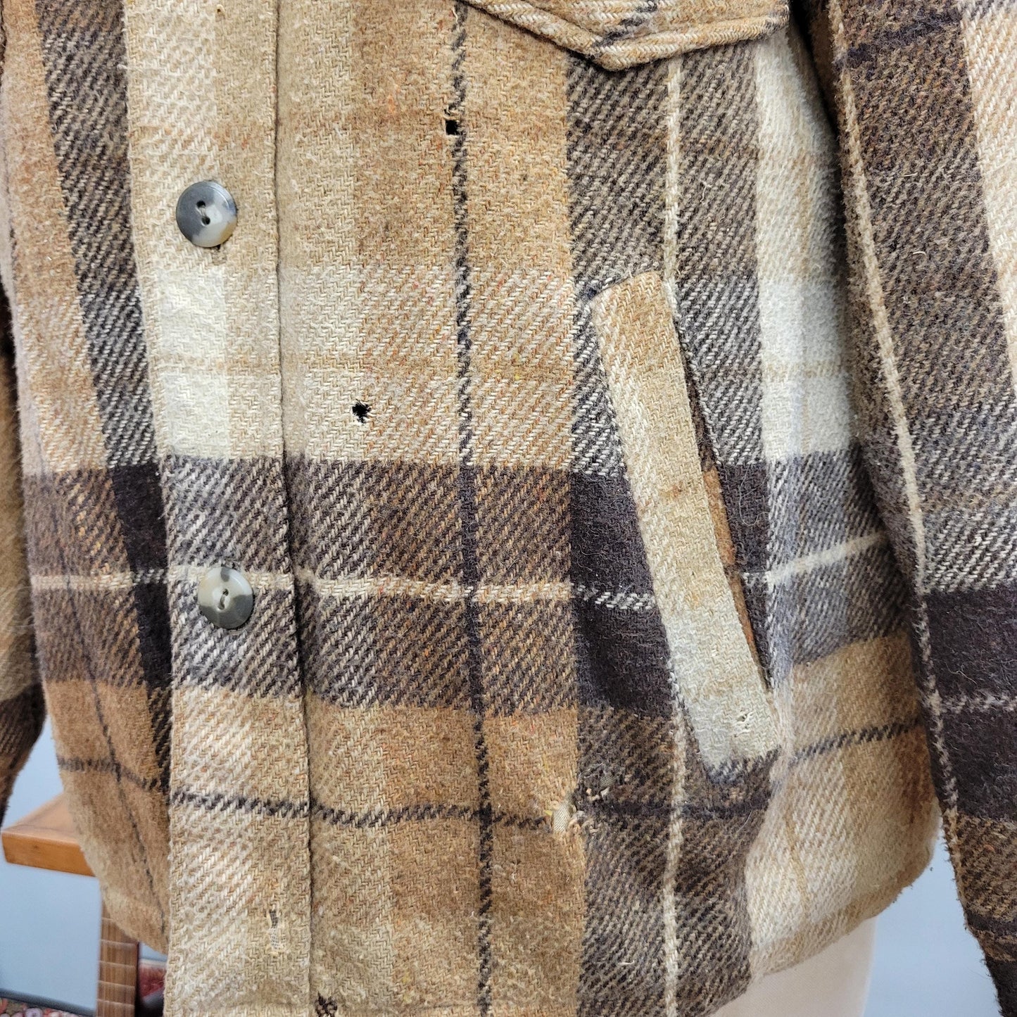 vtg 70s PLAID FLANNEL JACKET // vintage sears best outerwear medium fall autumn coat wool sherpa lined neutral tones tan western pockets