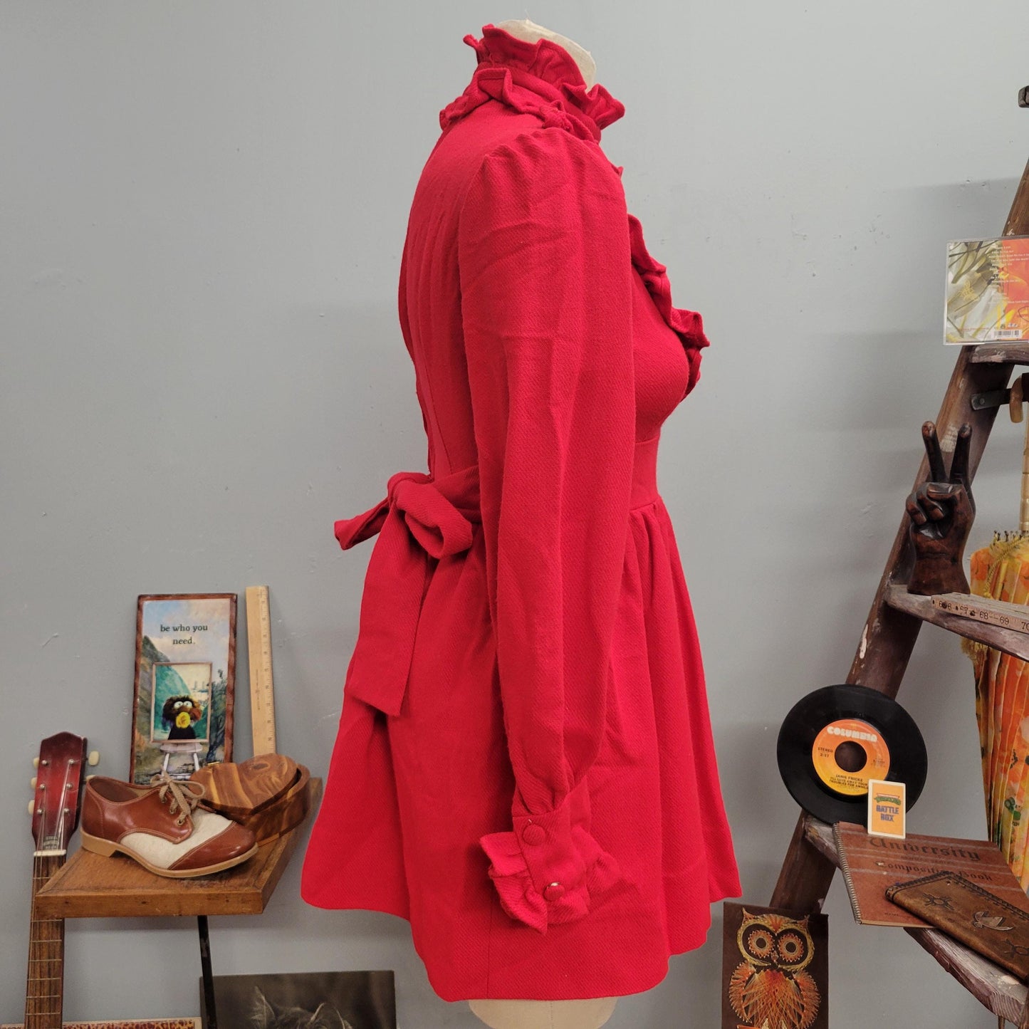 vtg 70s RUFFLE MINI DRESS // vintage red small womens cute puff sleeve ruffle yoke mod twee autumn vibes knit ruffle collar xmas party dress