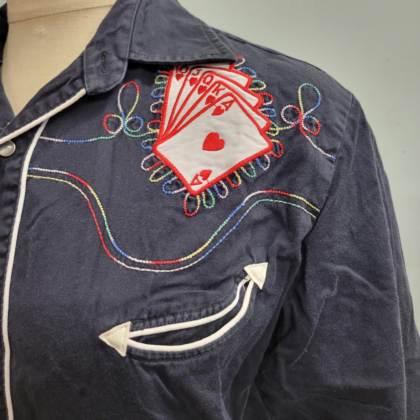vtg 70s EMBROIDERED POKER BUTTONDOWN // vintage buffalo country small western rainbow trim royal flush h bar c style cotton pearl snap ranch