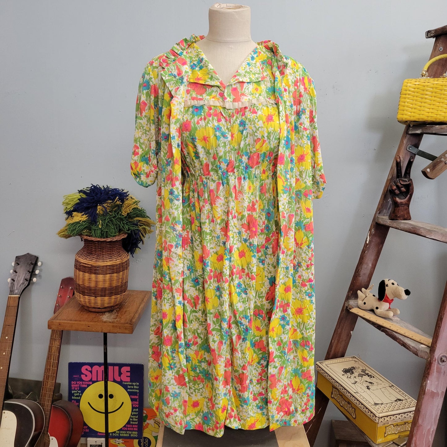 vtg 60s TWO PIECE DRESS // vintage silky outfit flower power flowy nylon jersey neon bright pastel slip dress and housecoat set nightgown