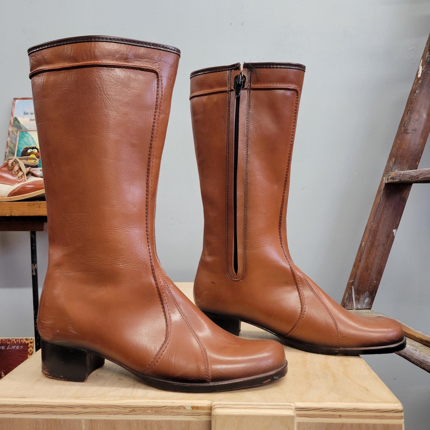 vtg 70s BROWN LEATHER BOOTS // vintage sears tan leather size 10 womens usa calf high chic autumn riding boots waterprrof fancy snow boots