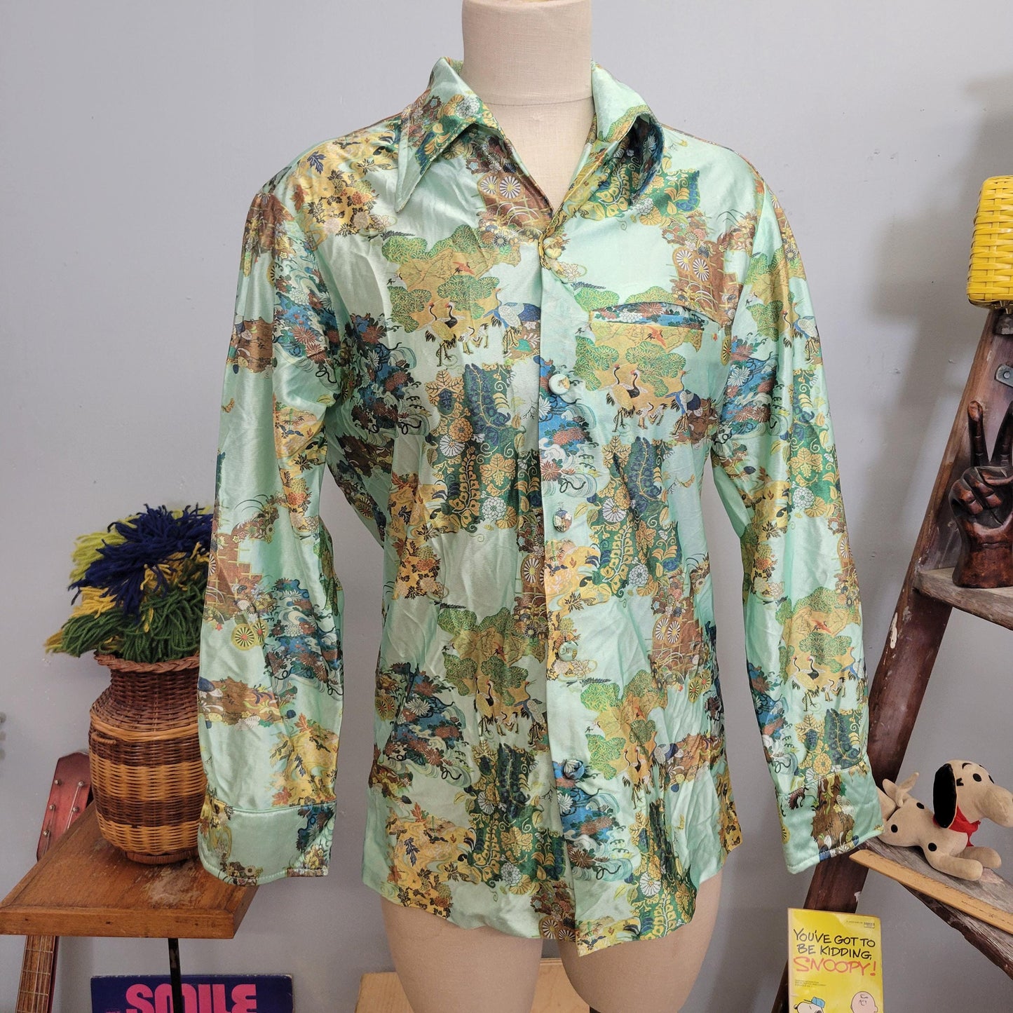 vtg 70s SILKY PATTERN TOP // vintage waltch clarkes psychedelic Asian bird peacock print disco retro polyester patterned blouse autumn top