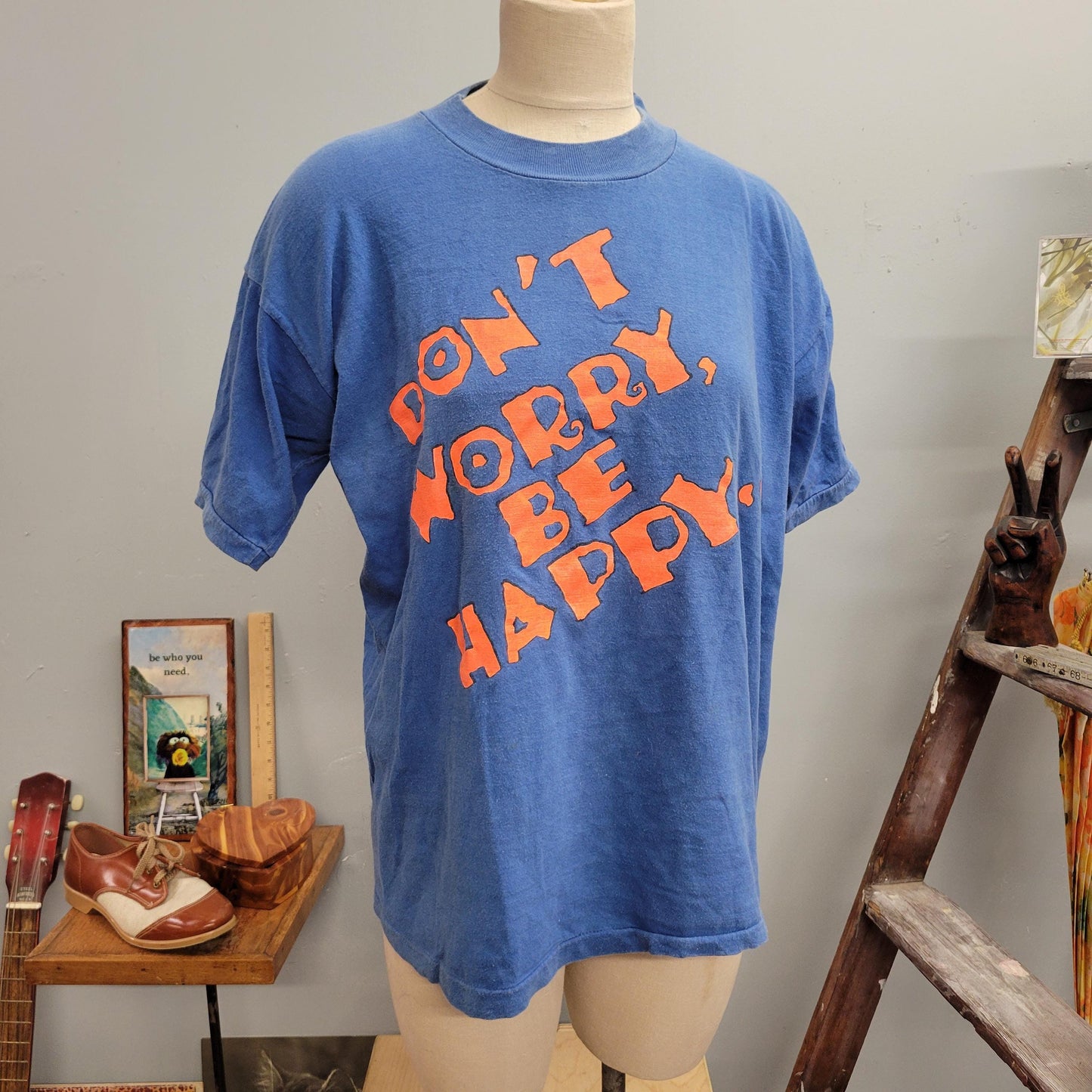 vtg 80s BE HAPPY TSHIRT // vintage dont worry be happy tee large unisex retro inspirational positivity goofy font ironic soft thin funny tee