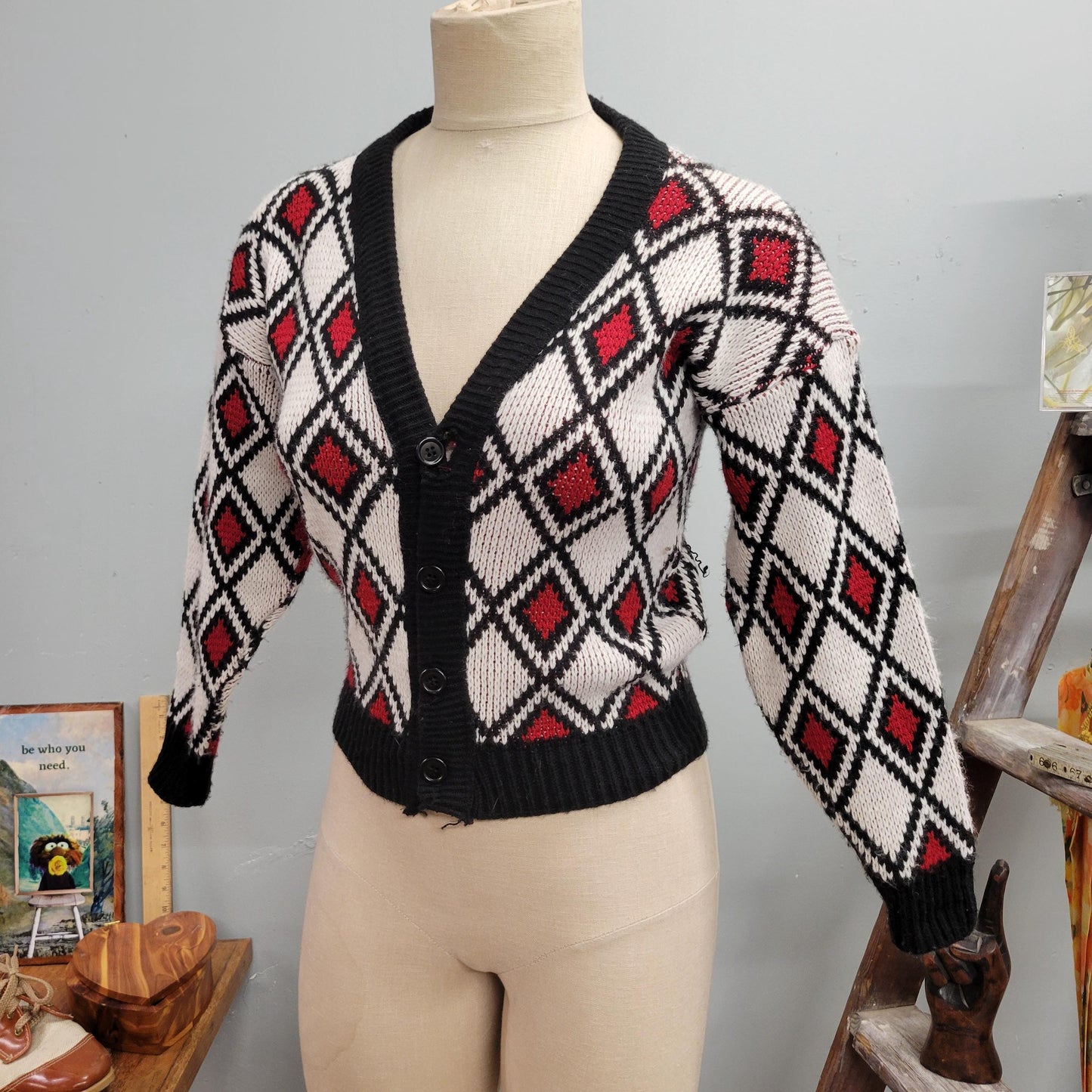 vtg 80s BRIGHT ARGYLE CARDIGAN // vintage sweater montebello youth large adult s cropped v neck sweater mod retro autumn petite fitted top