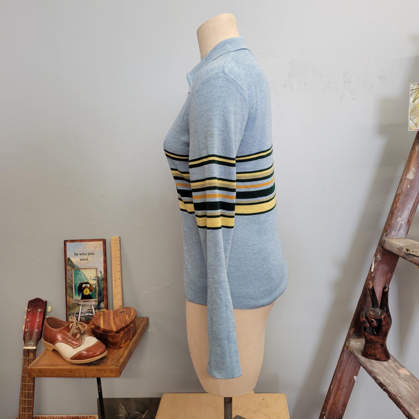 vtg 70s STRIPED COLLARED SWEATER // vintage medium womens retro baby blue yellow pointy collar kelso eric forman that 70s show mod hippie