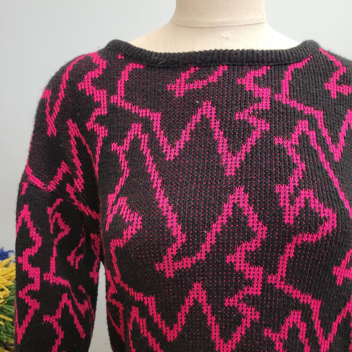 vtg 80s ZIG ZAG SWEATER // vintage medium womens bright funky long retro purple black abstract pattern all over print casual fun maximalist