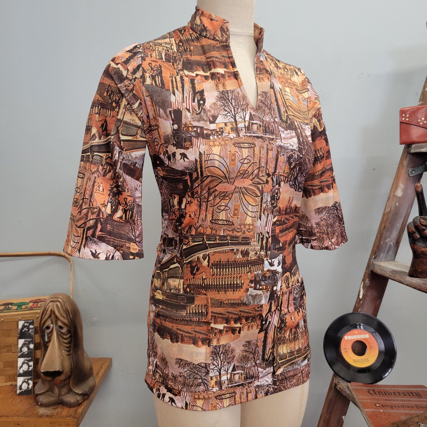 vtg 70s ALL OVER PRINT Top // vintage i.o.u. braxton blouse high collar v neck 3/4 sleeve retro autumn fall fashion hippie mod psychedelic