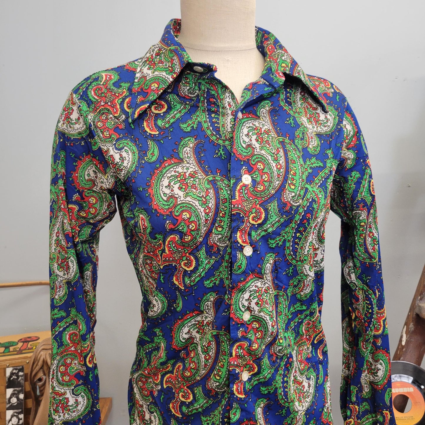 vtg 70s SILKY PSYCHEDELIC TOP // vintage button down medici medium womens abstract pattern pointy collar retro nylon disco hippie mod style