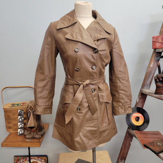 vtg 70s BROWN LEATHER COAT / vintage imperial leather & sports 11/12 womens medium jumbo pointy collar belted trench coat mod autumn duster