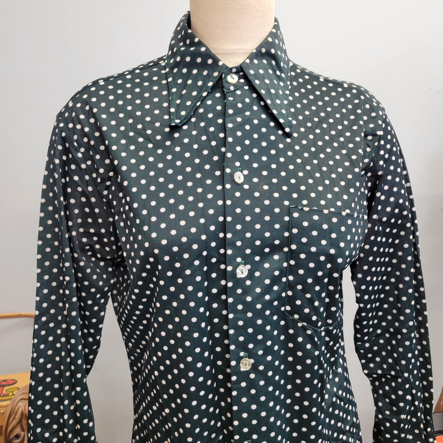 vtg 70s GREEN POLKA DOT top / vintage joel medium button down blouse retro hippie disco pointy collar festive fall autumn winter fashion top