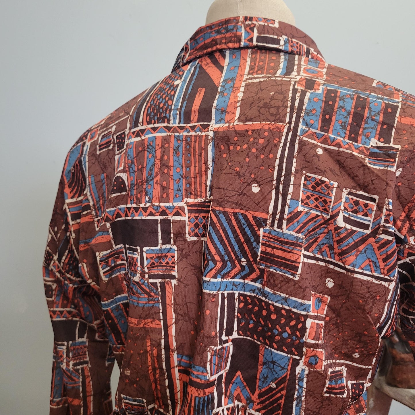 vtg 70s PATTERNED SILKY BLOUSE // vintage button down kmart medium mens abstract psychedelic pointy collar retro hippie disco mod autumn top