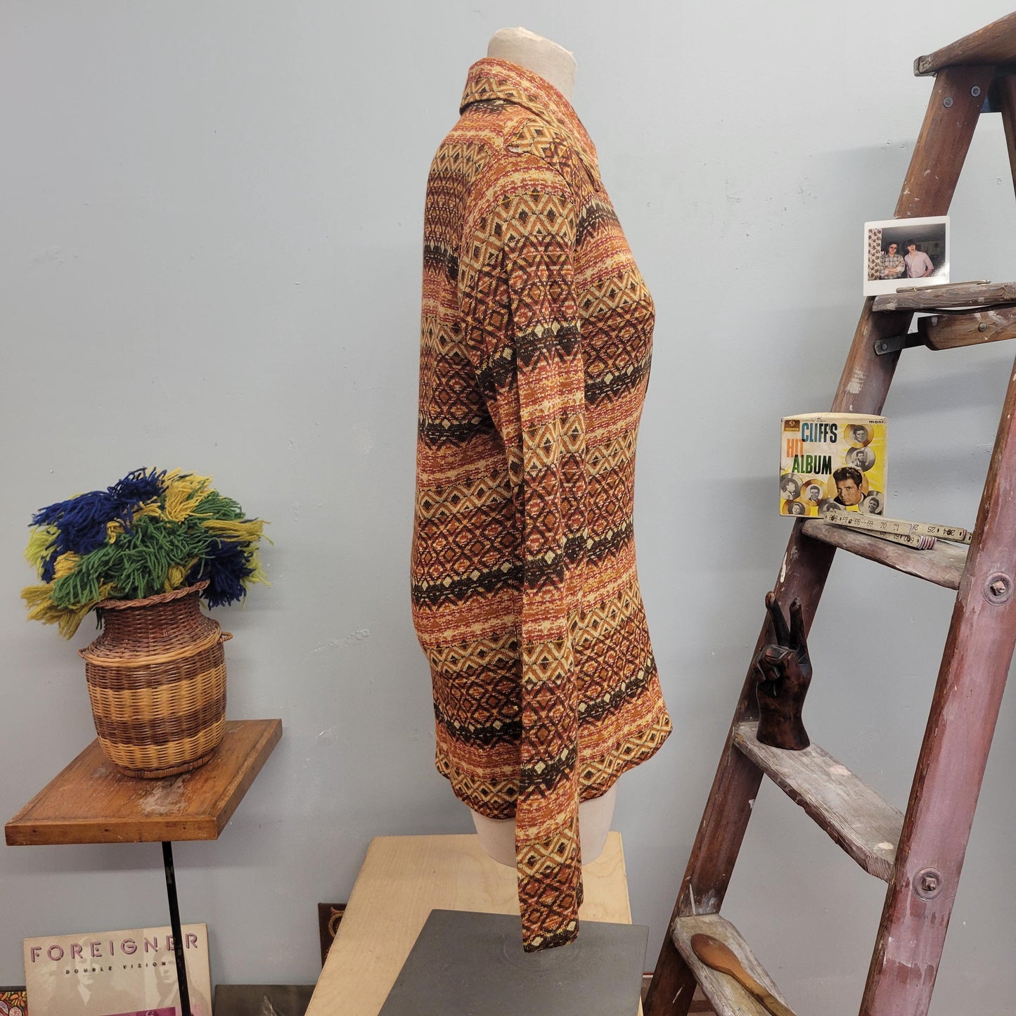 vtg 70s PSYCHEDELIC RETRO SWEATER Top // vintage jantzen medium womens pointy collar zip up neutral earth tones autumn vibes sweater mini