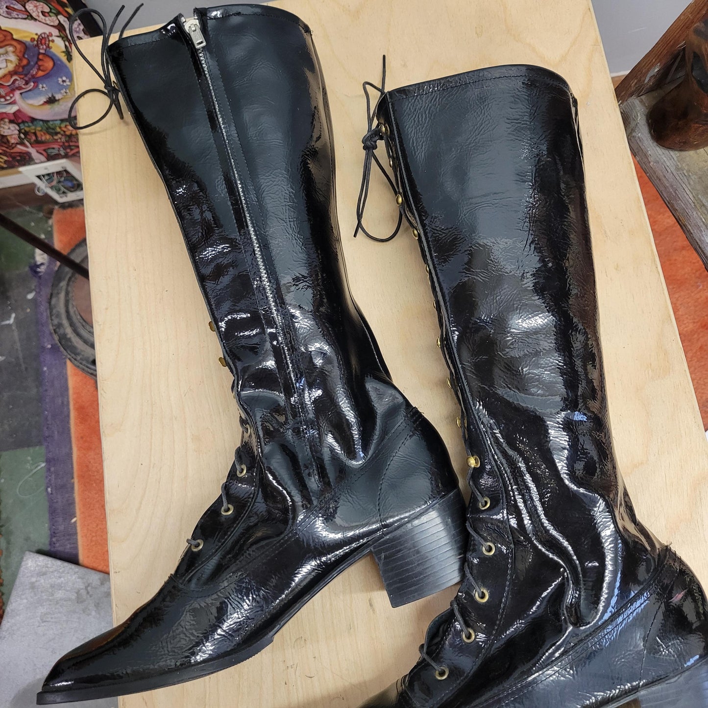 vtg 60s PATENT LEATHER BOOTS // vintage womens 10 lace up go go boots retro mod shiny black knee high zip up gothic wet look autumn winter