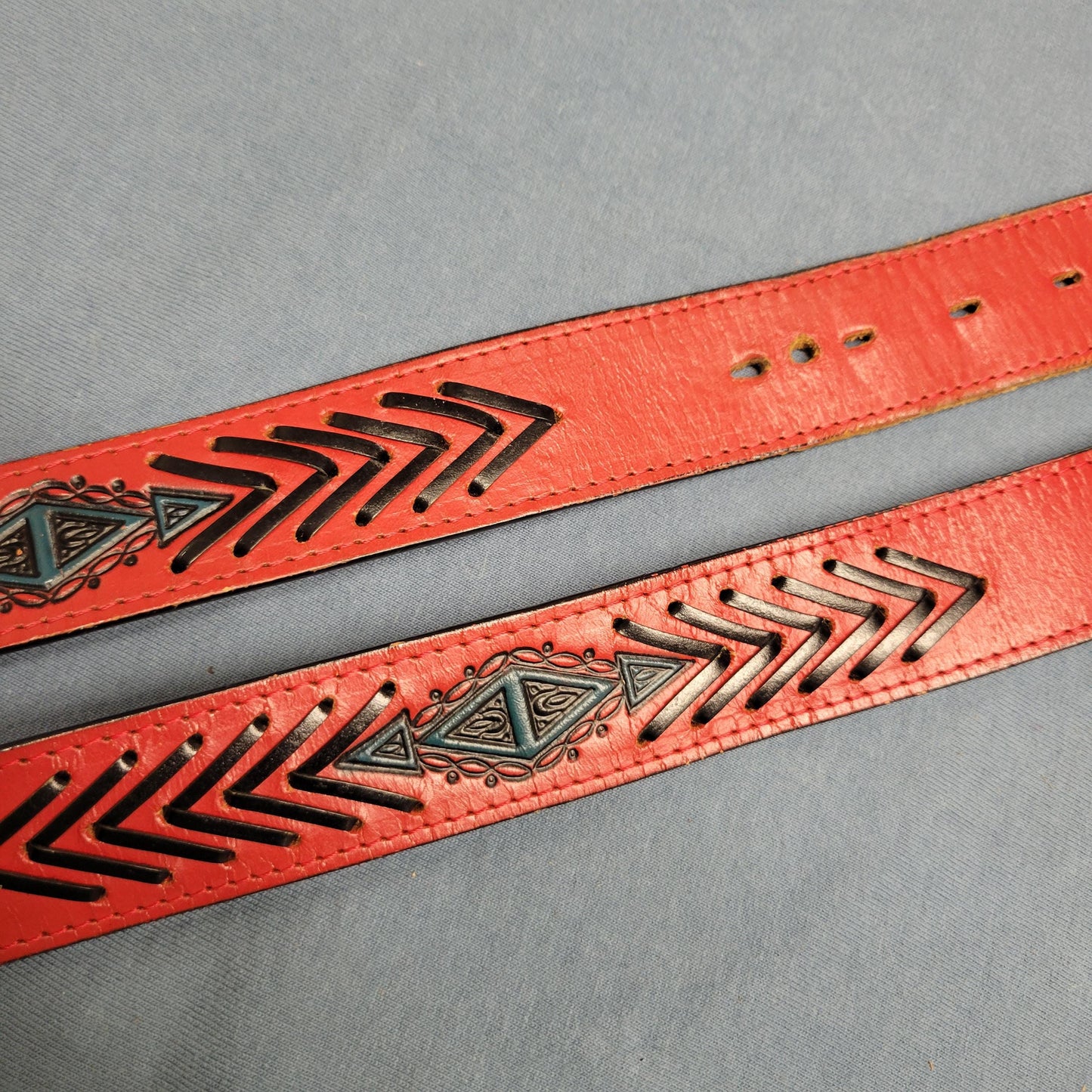 vtg 70s RED BLACK LEATHER Belt // vintage montana silversmiths horse stallion two tone hand tooled sexy western hippie jumbo silver buckle
