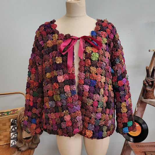 vtg 70s YO YO QUILT Jacket // vintage handmade Thai silk hand made ribbon cardigan multicolor 3D geometric granny squares patchwork cottage