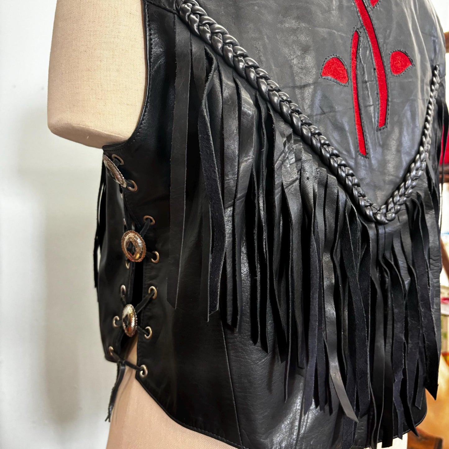 vtg 80s BLACK RED FRINGE Vest / vintage addis fashions xl womens metal conch tassel biker western hippie cowgirl gothic v neck roses pattern