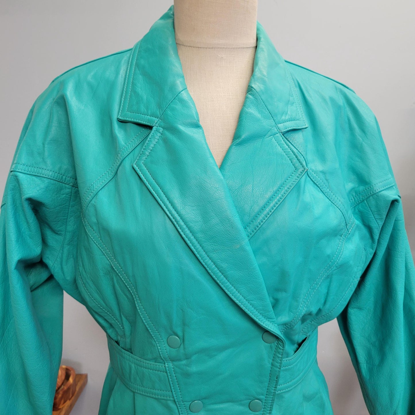 vtg 80s BLUE LEATHER JACKET // vintage chia funky medium womens cropped peplum bomber bright pastel autumn winter funky fashion high fashion