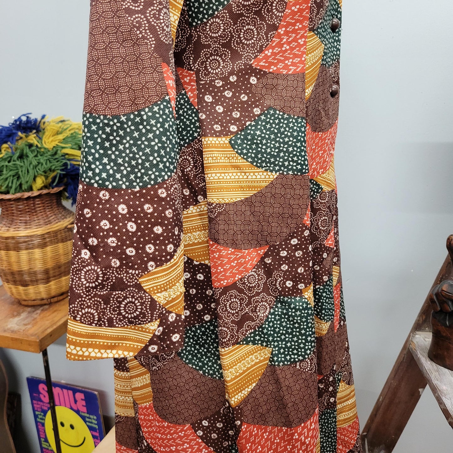 vtg 70s PATCHWORK DRESS // vintage autumn fall fashion sears womens medium floral bandana abstract patterned collared mod hippie brady bunch