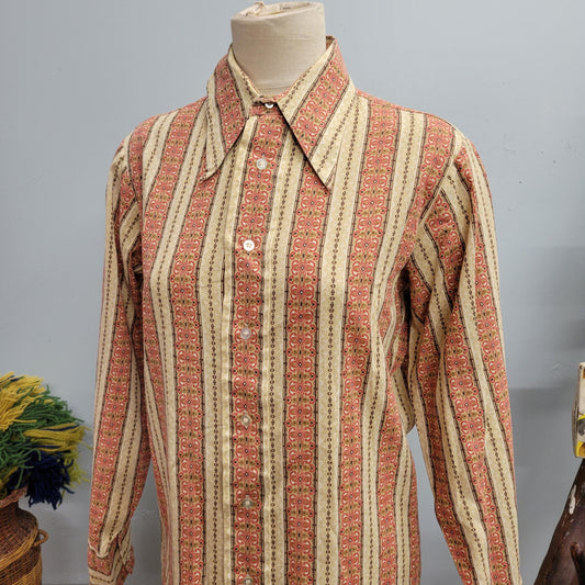 vtg 70s PATTERNED BUTTON DOWN  // vintage manhattan u-30 medium mens psychedelic pointy collar retro hippie western disco dress shirt blouse