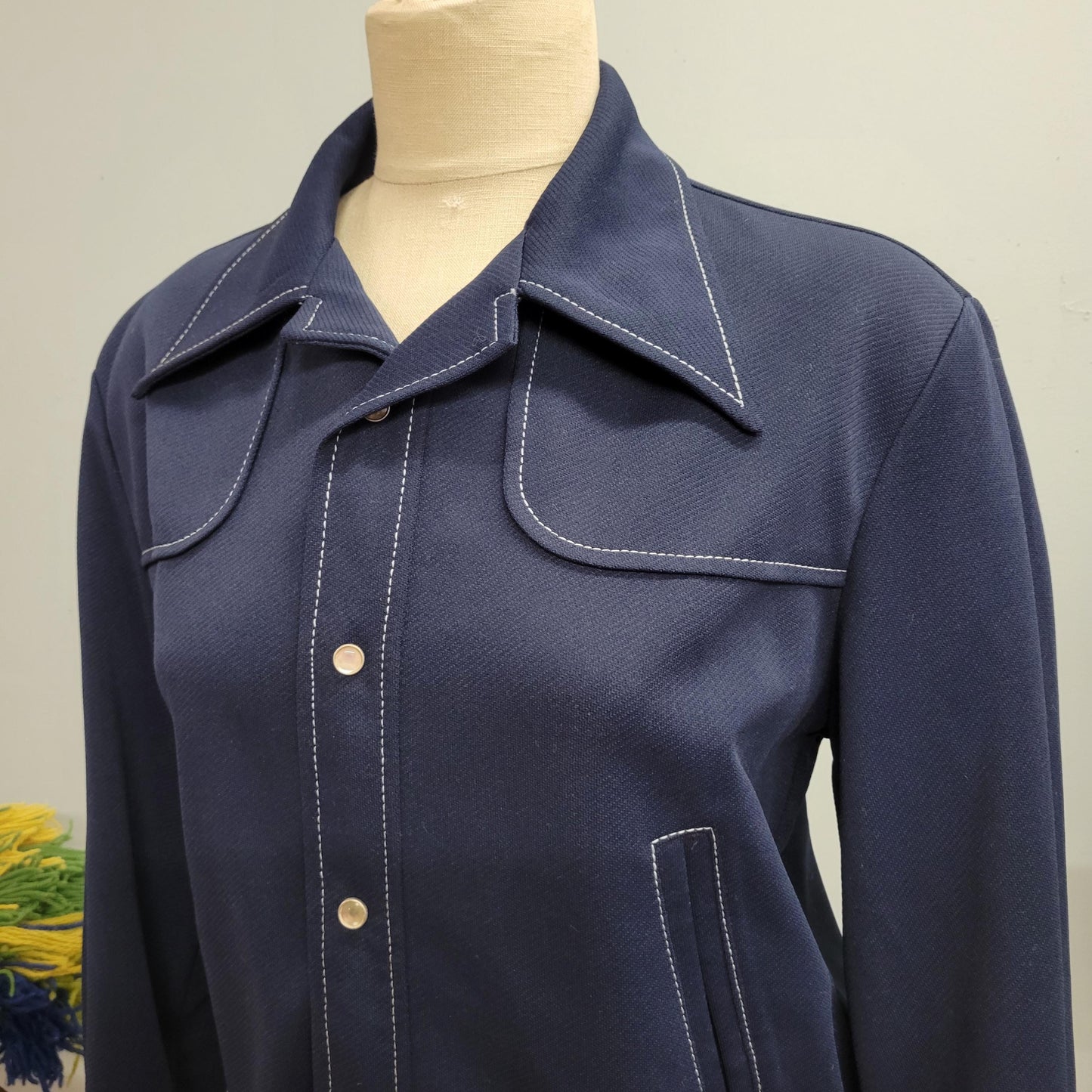 vtg 70s LEISURE SUIT JACKET // vintage leisure mates medium retro navy blue pointy collared hippie mod saturday night fever cropped style