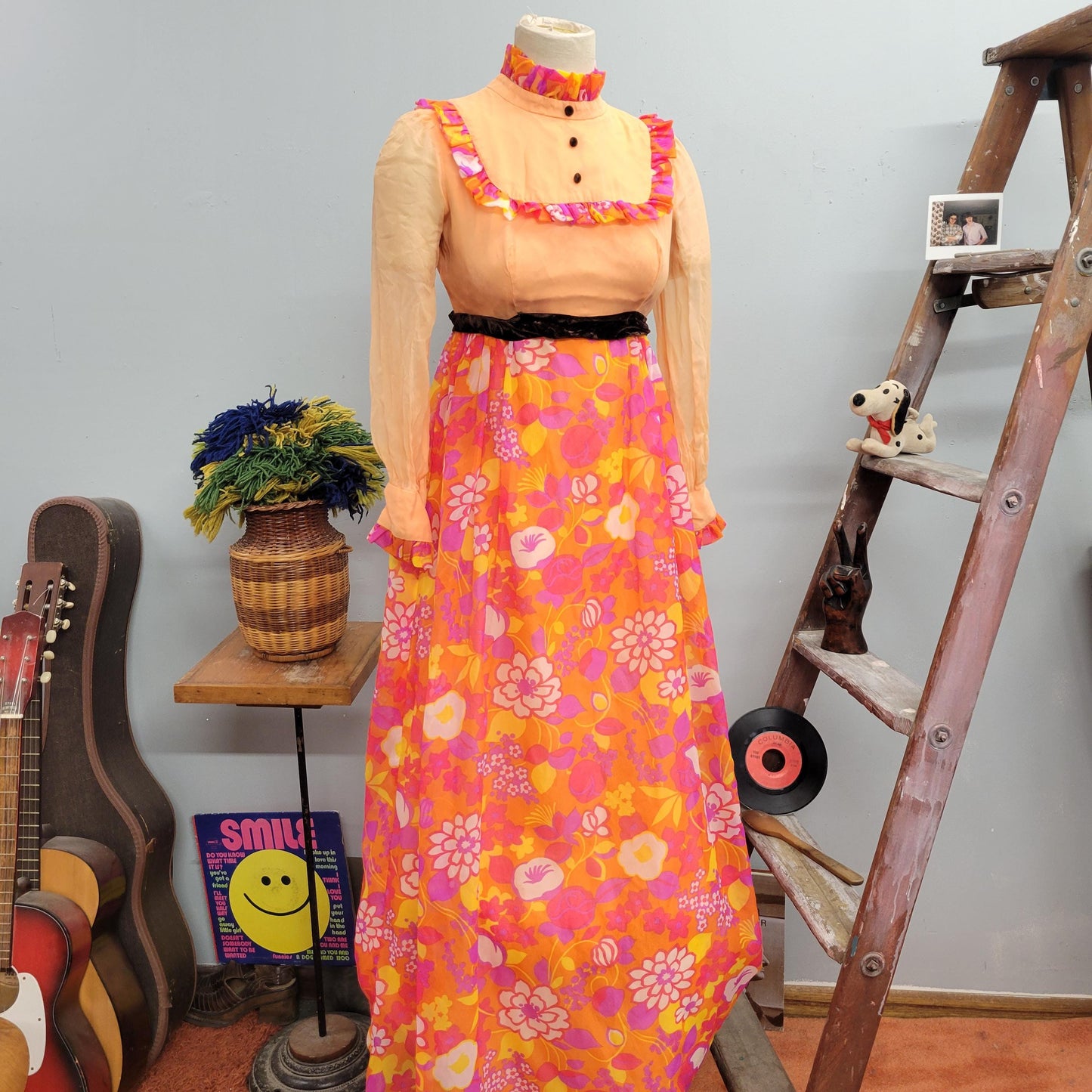 vtg 70s FLOWER POWER DRESS // vintage small womens psychedelic ruffle collar sheer sleeve chiffon bright flower power maxi full length gown