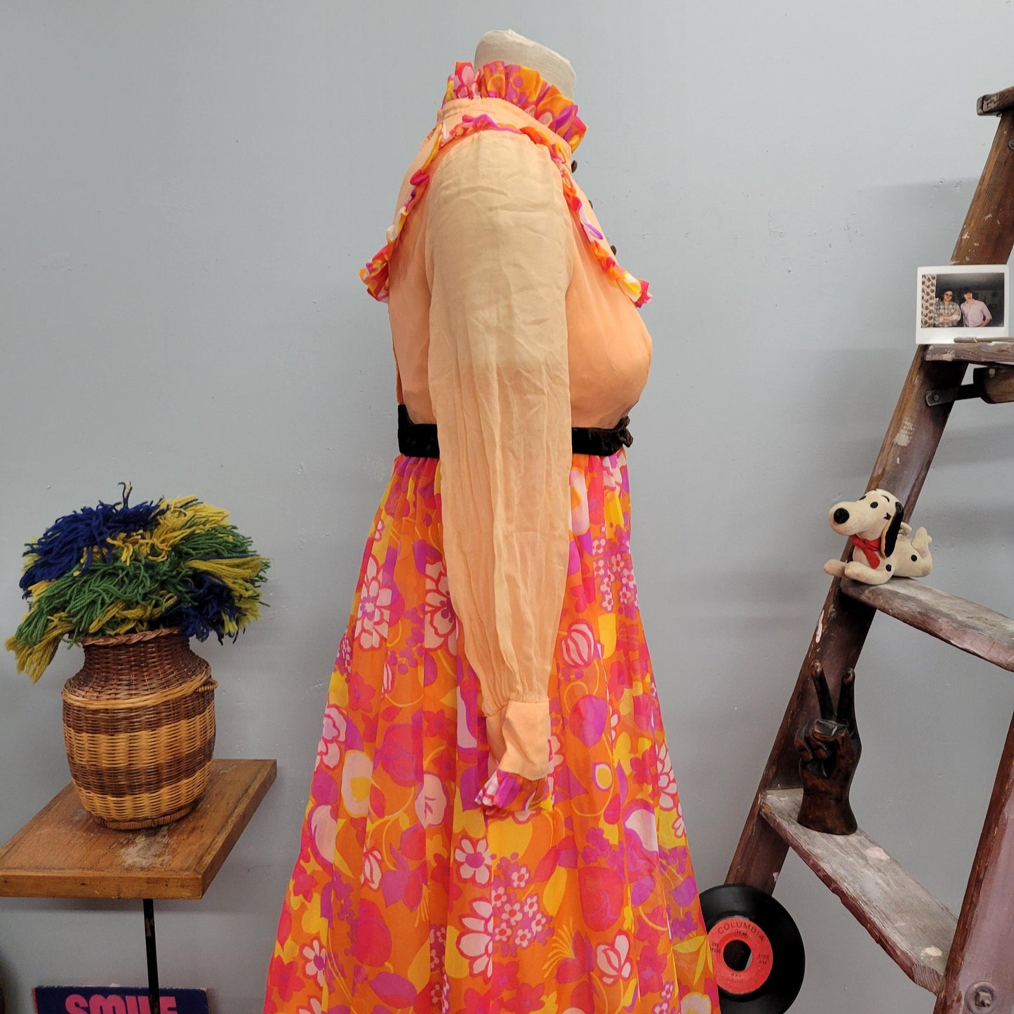 vtg 70s FLOWER POWER DRESS // vintage small womens psychedelic ruffle collar sheer sleeve chiffon bright flower power maxi full length gown