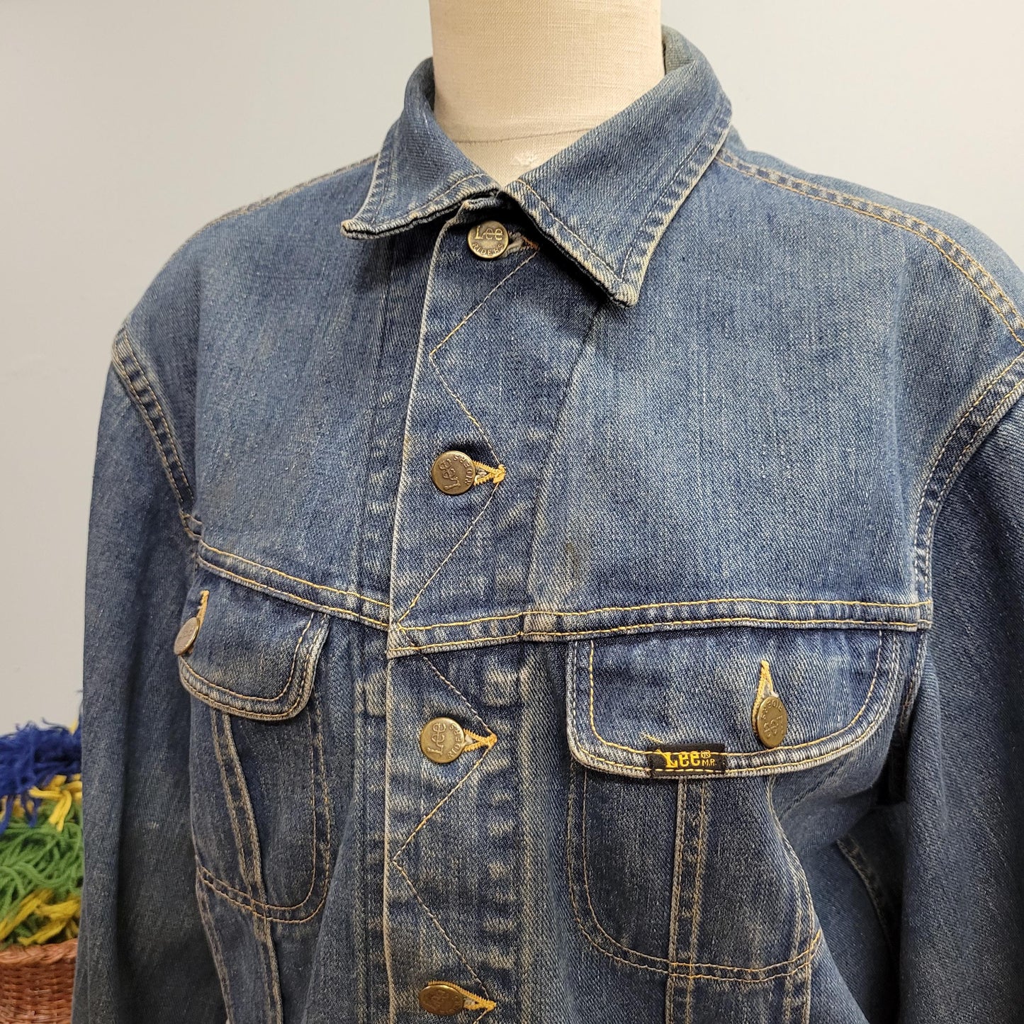 vtg 70s Lee RIDERS SANFOR-SET Jacket // vintage lee set slightly distressed medium wash trucker 100% cotton denim jean jacket autumn winter