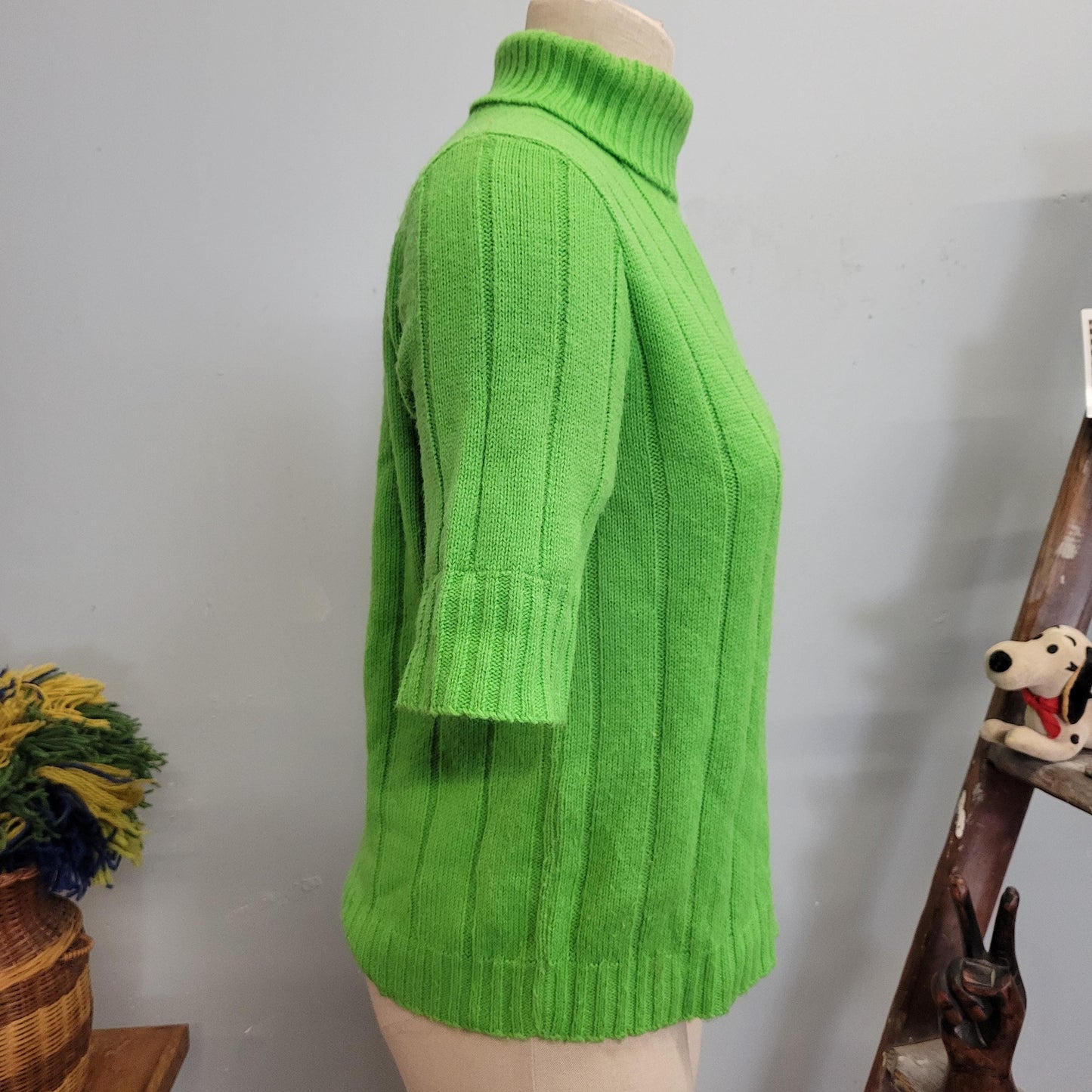 vtg 60s GREEN RIBBED SWEATER // vintage de mura medium womens bright lime green mod retro surfer syle cowl neck warm autumn casual cute top