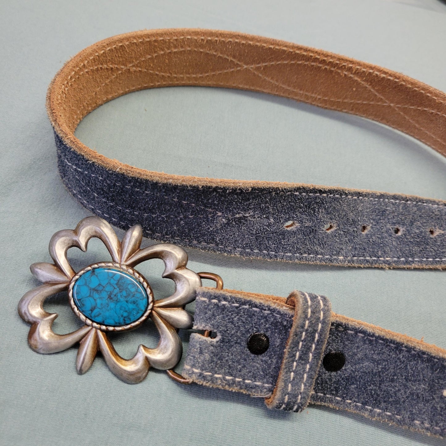 vtg 70s SUEDE TURQUOISE BELT // vintage accessory womens retro fashion blue leather flower power hippie boho autumn cute retro western style
