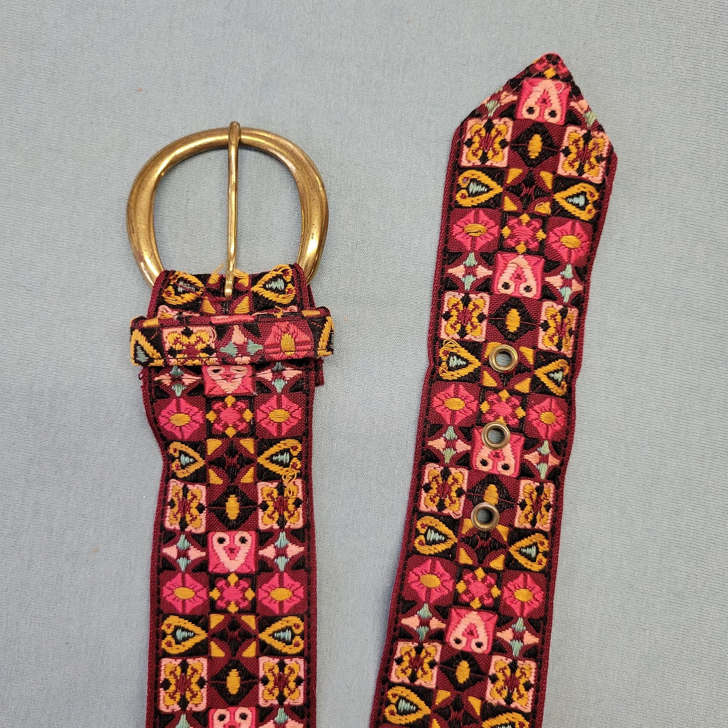vtg 70s EMBROIDERED BELT // vintage hippie boho tapestry abstract heart pattern retro bohemian fabric accessory autumn vibes fall fashion