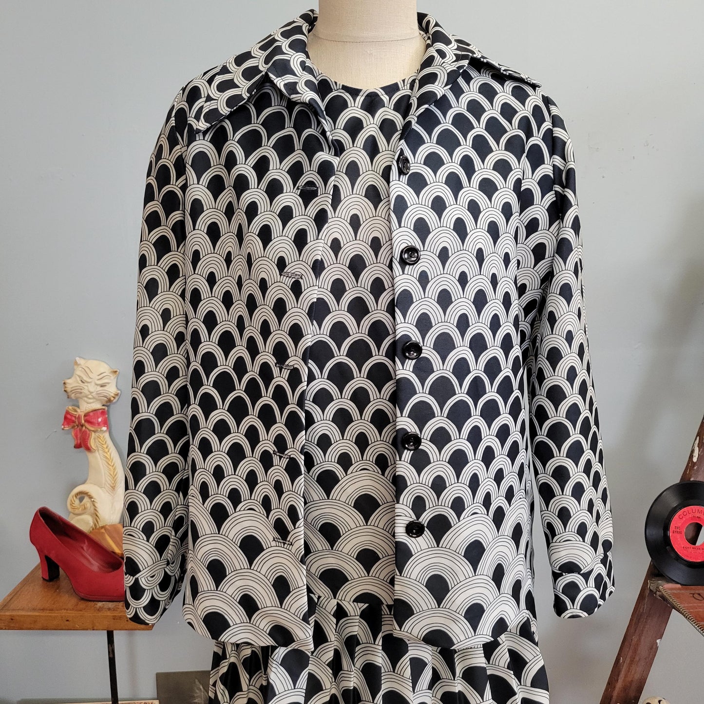 vtg 70s OP ART 2 PIECE Dress // vintage linda matthews large womens black white geometric abstract drop waist mod retro mid length dress fit