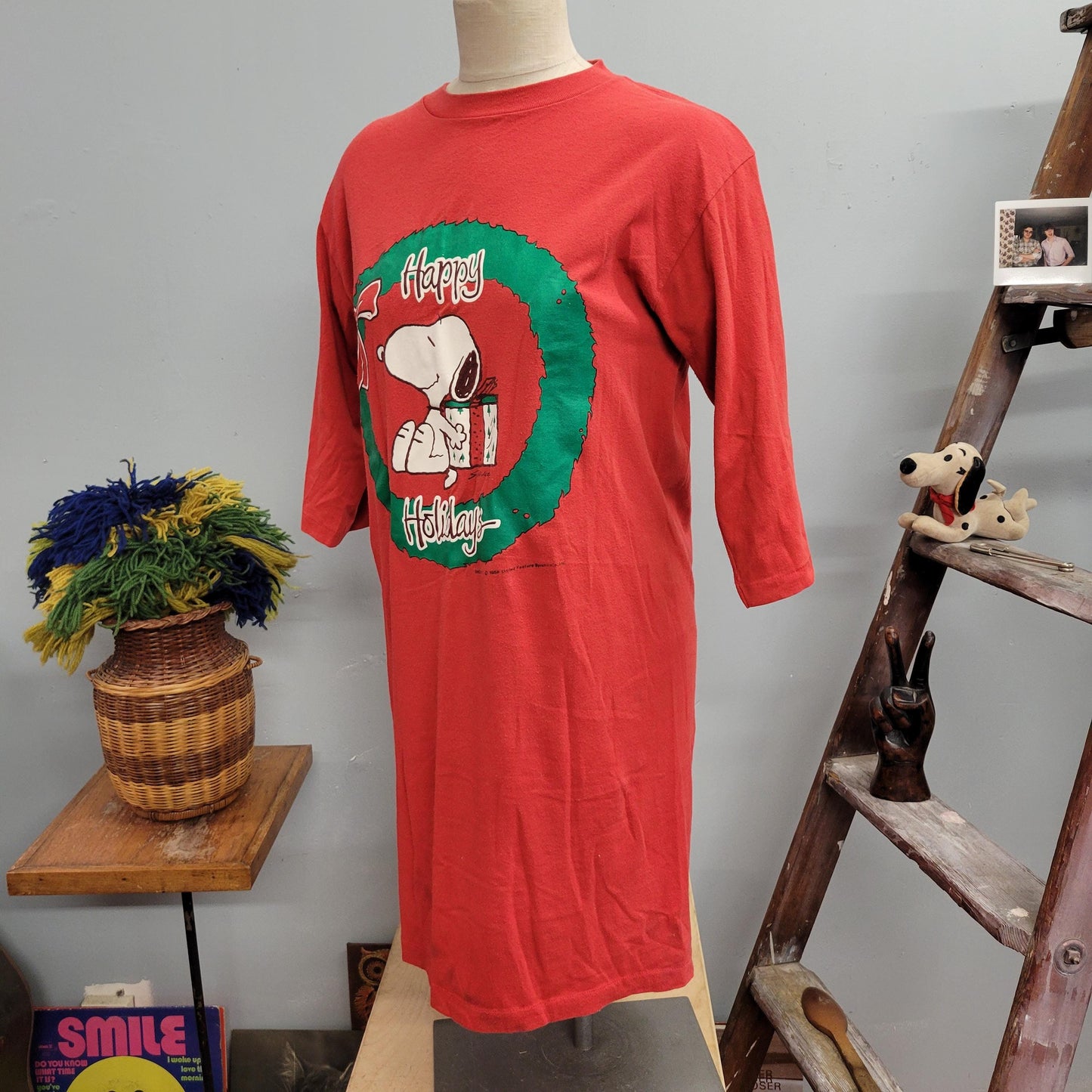 vtg 80s SNOOPY SLEEPER SHIRT // vintage all american medium unisex oversized tshirt dress holidays christmas eve pajamas festive sweatshirt