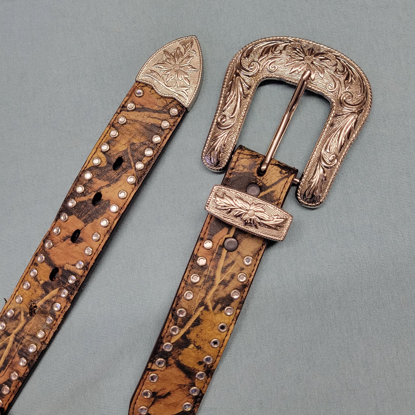 vtg 70s BEDAZZLED LEATHER BELT // vintage genuine leather 32 camouflage patterned curvy bling belt rhinestone skinny belt rodeo western